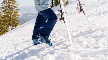 Savoie : la jambe cassée, le skieur utilise sa montre connectée et appelle les secours… américains