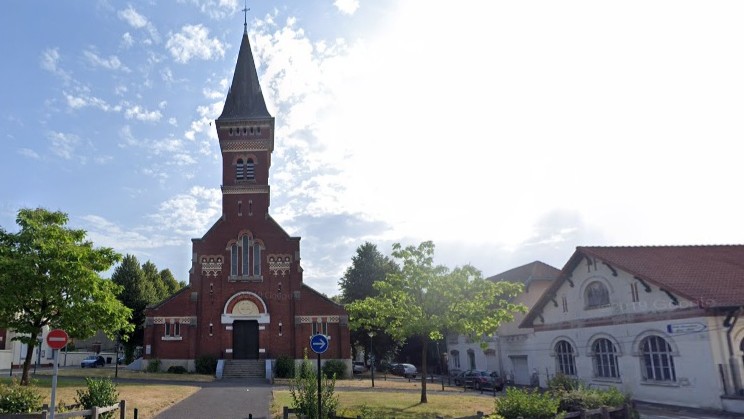 L'église Saint-Edouard de Lens, mise en ligne sur Leboncoin. (Crédit photo capture d'écran GoogleMaps)