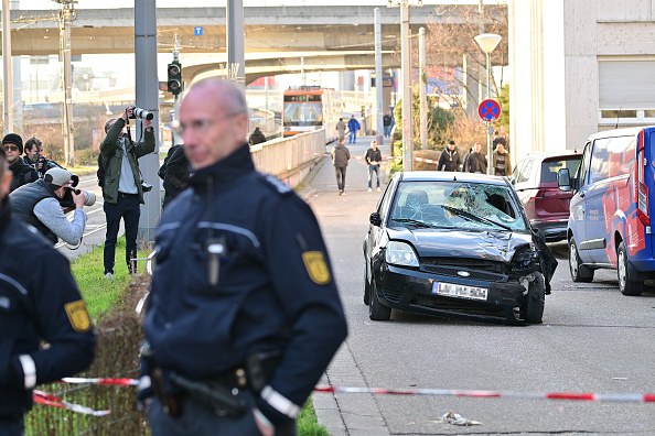 Allemagne : un automobiliste percute des passants à Mannheim, deux morts et des blessés