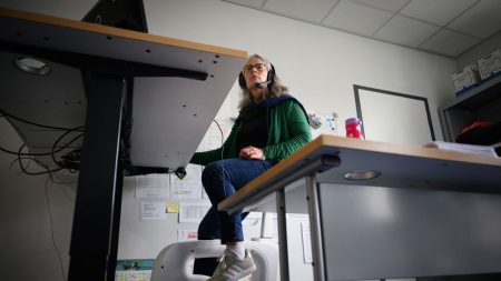 Bretagne : des vélos bureaux au lycée pour lutter contre la sédentarité