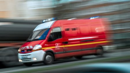 Une femme enceinte et son garçon de 10 ans décèdent dans un violent choc routier