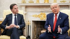 Donald Trump exprime sa confiance quant à l’acquisition du Groenland par les États-Unis lors de sa rencontre avec le chef de l’OTAN