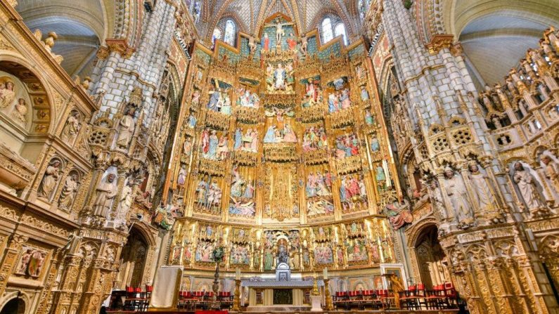 La cathédrale de Tolède, avec son vaste intérieur et sa grande collection d'art, est l'une des plus impressionnantes d'Europe. (Cameron Hewitt, Rick Steves' Europe)