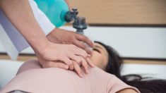 Après 4 heures de massage cardiaque, une femme de 22 ans est sauvée et s’en sort sans séquelles