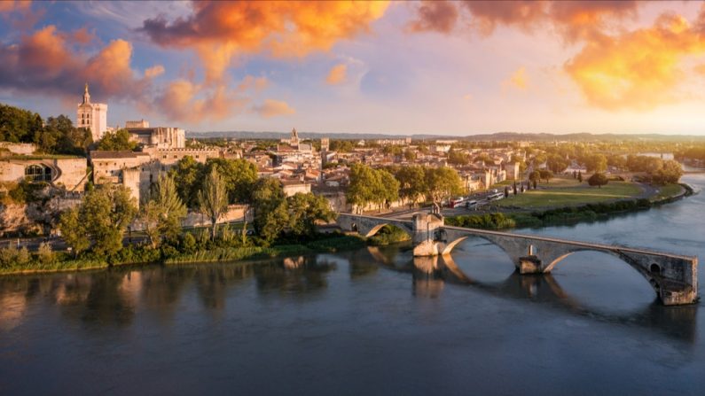 La ville d'Avignon. (Image : DaLiu/Shutterstock)