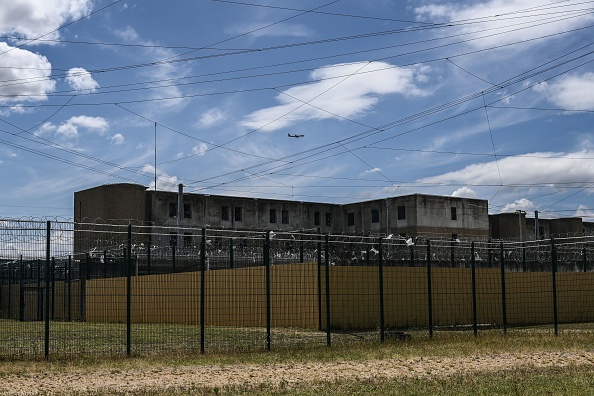 Prisons : nouveaux tags et incendies, François Bayrou, Bruno Retailleau et Gérald Darmanin mercredi en Isère