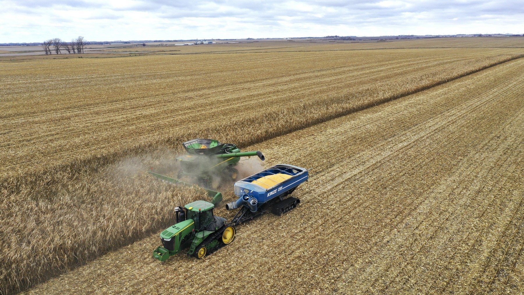 Nouvelles mesures d'aide aux agriculteurs envisagées par la Maison-Blanche alors que la guerre des tarifs douaniers s'intensifie