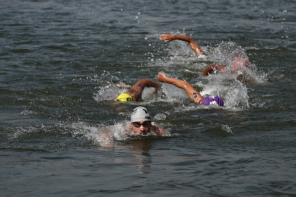 Triathlon à Toulon : un policier municipal de 53 ans succombe à un arrêt cardiaque en pleine épreuve de natation
