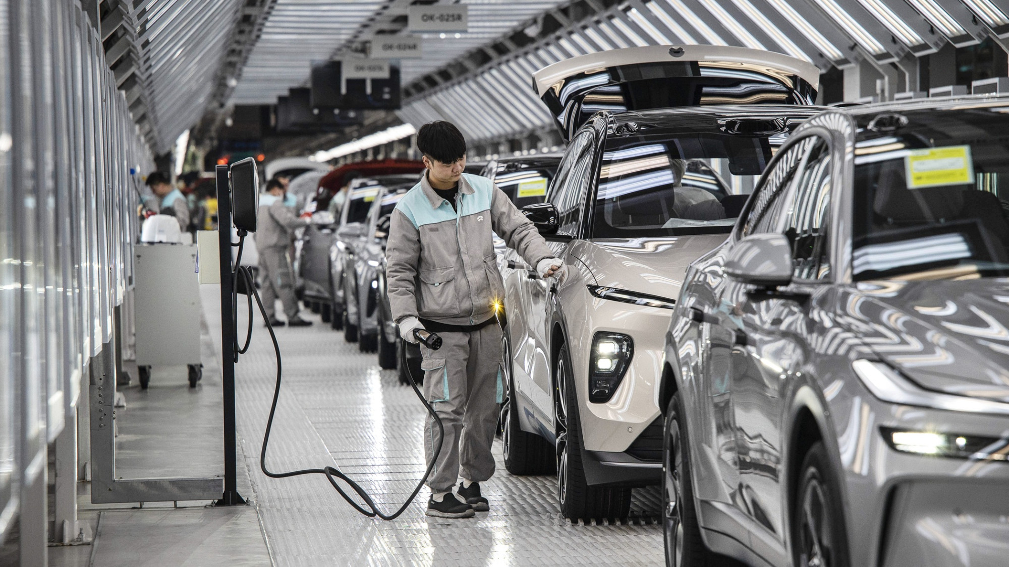 L'Union européenne en pourparlers pour mettre fin aux droits de douane sur les véhicules électriques chinois