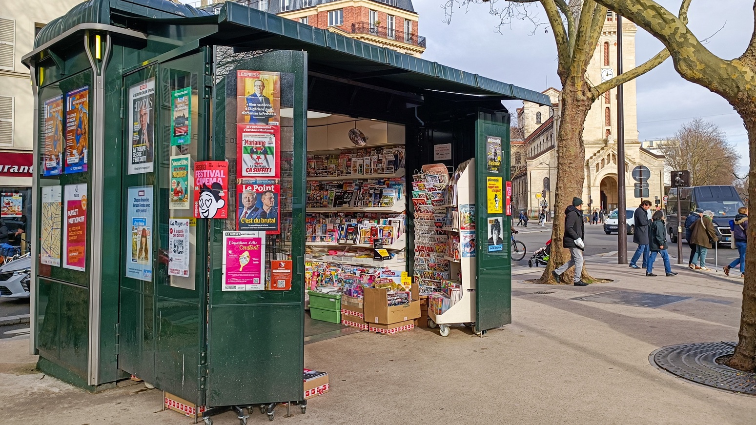 Des services de La Poste bientôt disponibles dans les kiosques à journaux, un pari gagnant-gagnant