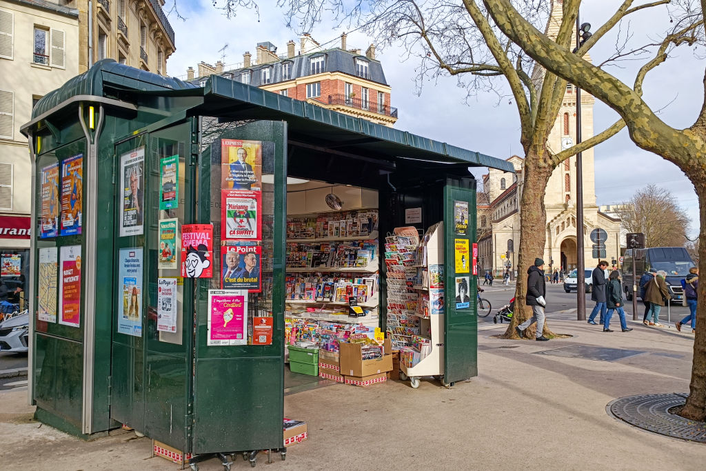 Des services de La Poste bientôt disponibles dans les kiosques à journaux, un pari gagnant-gagnant