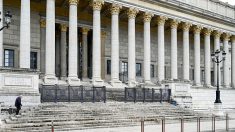 Jeune tué près de Lyon : trois jeunes de 18 à 20 ans mis en examen et écroués