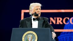 Une pause de 90 jours sur les tarifs douaniers réciproques mais une hausse des taxes sur la Chine, a annoncé Donald Trump