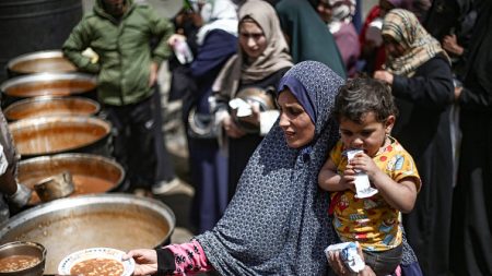 Gaza : Israël a annoncé la prise par ses troupes d’un axe clé entre les villes de Rafah et Khan Younès