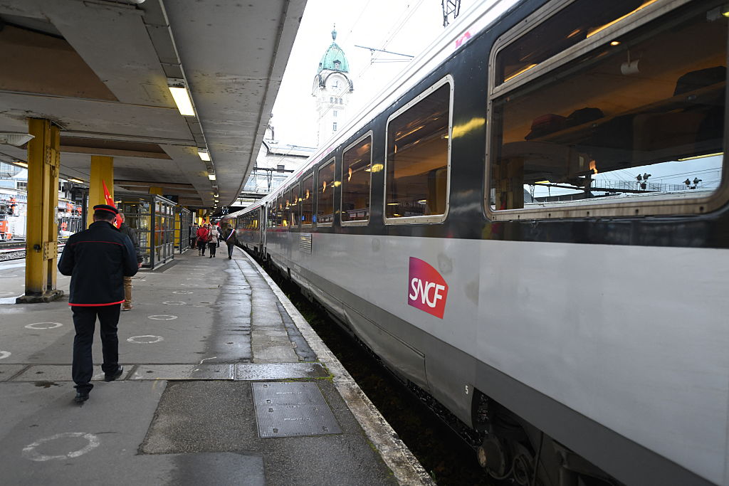 SNCF : pont du 8 mai et une possible semaine noire dans les transports après un appel à la grève