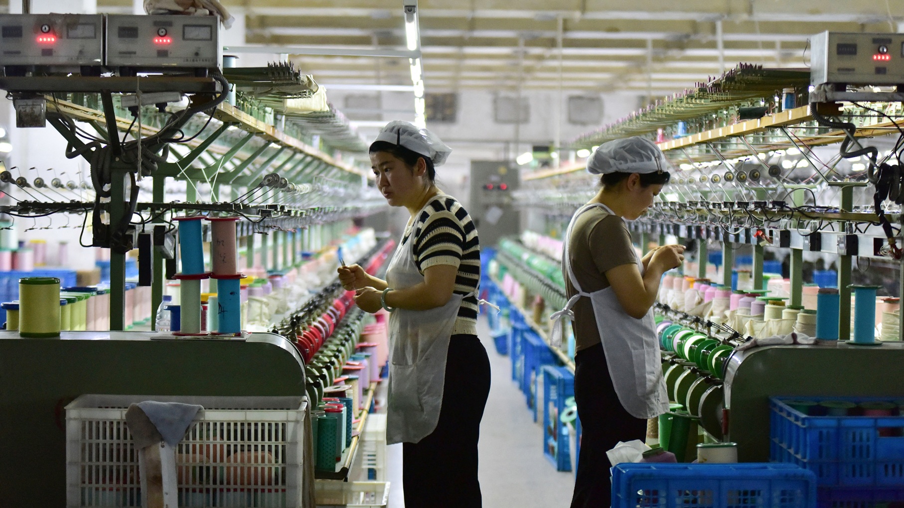 Les travailleurs et les entreprises de Chine craignent une crise économique alors que Pékin promet de "lutter jusqu'au bout" contre les droits de douane américains