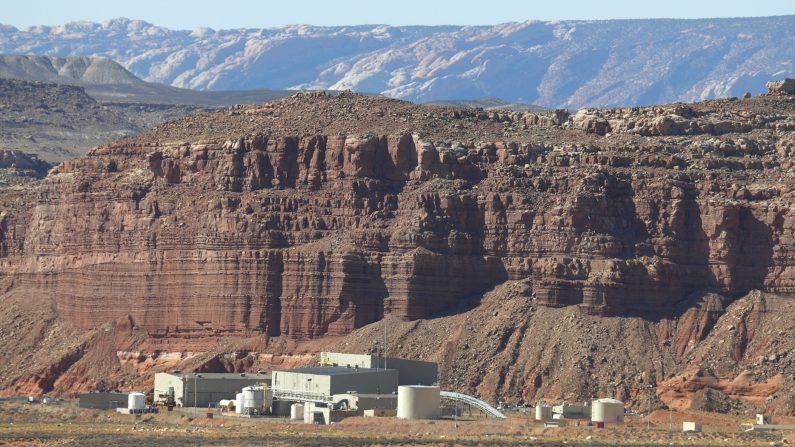L'usine de concentration d'uranium Shootaring Canyon d'Anfield se trouve au milieu du désert de l'Utah, le 27 octobre 2017, à l'extérieur de Ticaboo, dans l'Utah. (George Frey/Getty Images)