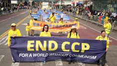 New York : des milliers de personnes demandent la fin de la répression du Falun Gong en Chine et apportent leur soutien aux 440 millions de démissions du Parti communiste chinois