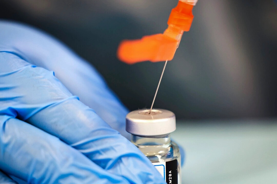 Des conseillers des CDC envisagent de recommander une utilisation plus restreinte des vaccins contre le Covid-19