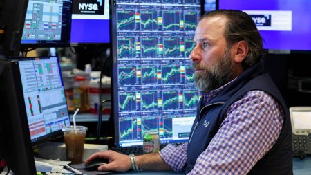 Le Dow Jones perd 1500 points au lendemain de l’annonce des tarifs douaniers de Donald Trump
