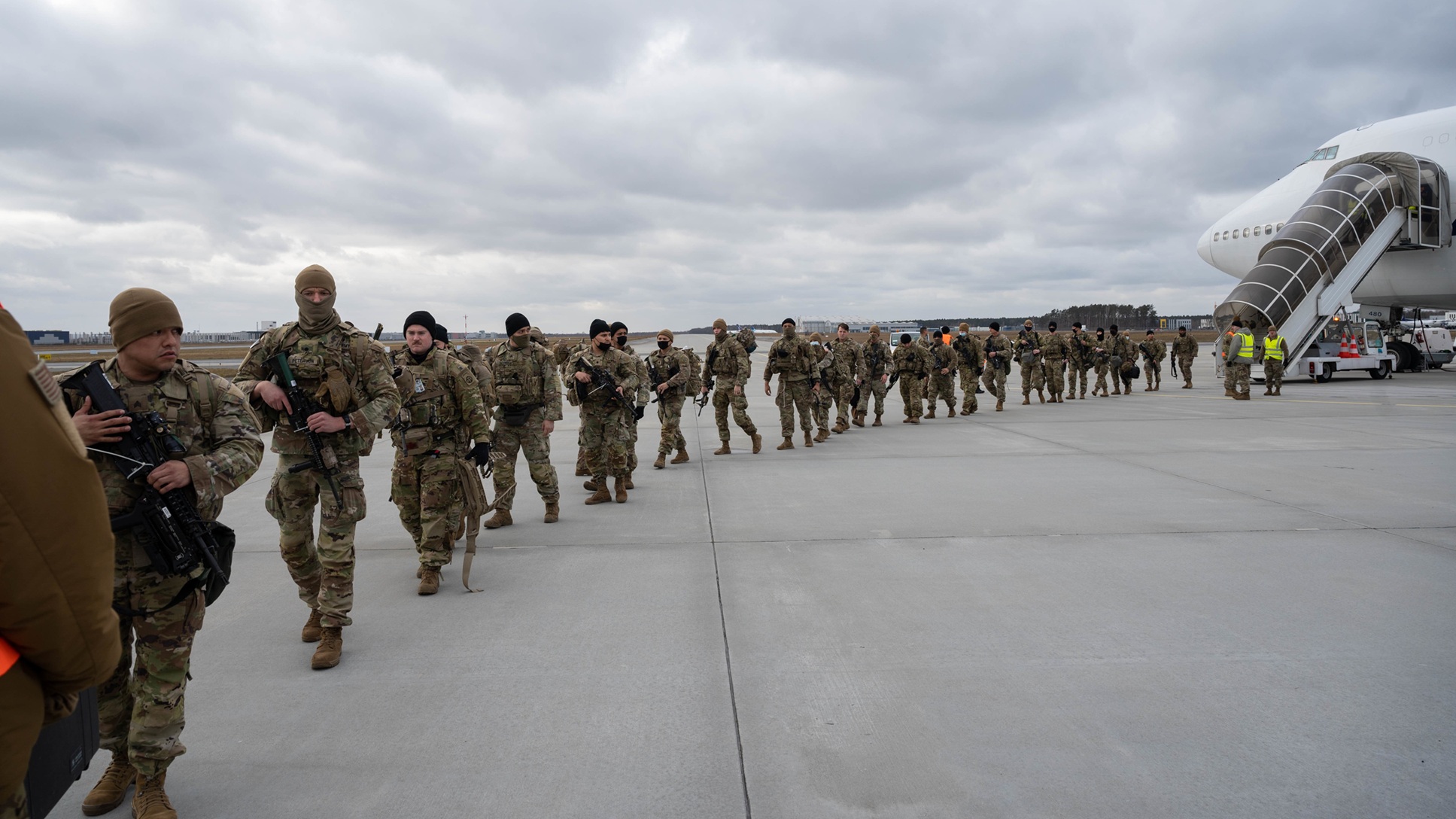 L'armée américaine va retirer ses troupes d'un centre logistique clé pour l'Ukraine en Pologne