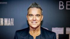 Le chanteur britannique Robbie Williams dit souffrir de la « maladie des pirates du XVIIe siècle » après une perte de poids extrême