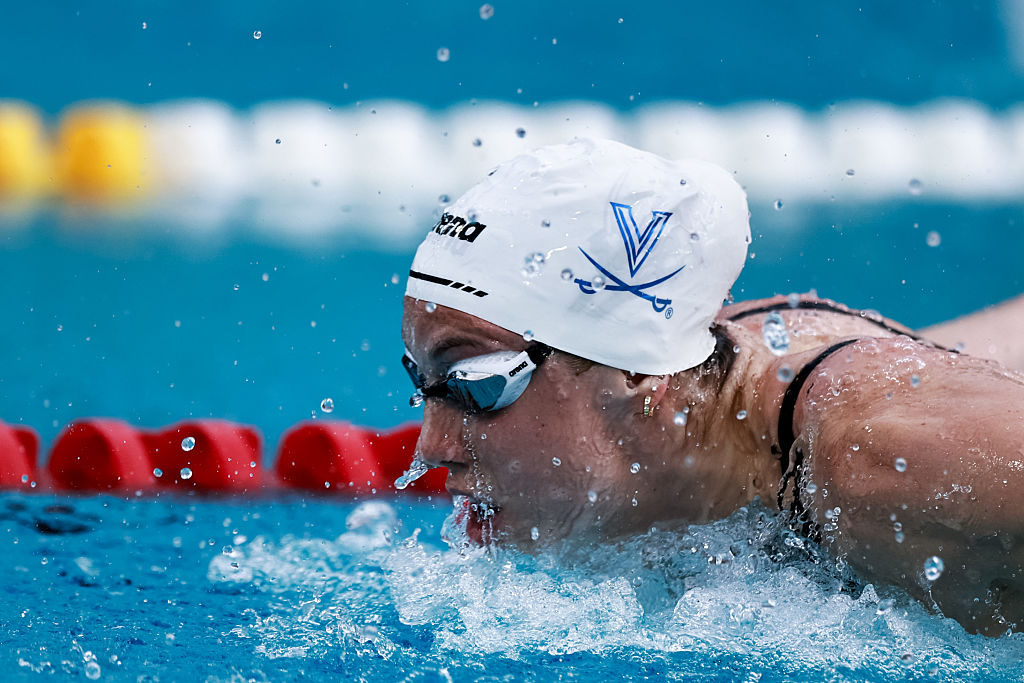 Gretchen Walsh bat le record du monde du 100 m papillon deux fois dans la journée