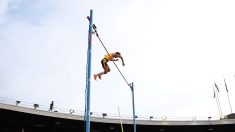 Armand Duplantis recordman du monde en franchissant une barre à 6,28 m à Stockholm