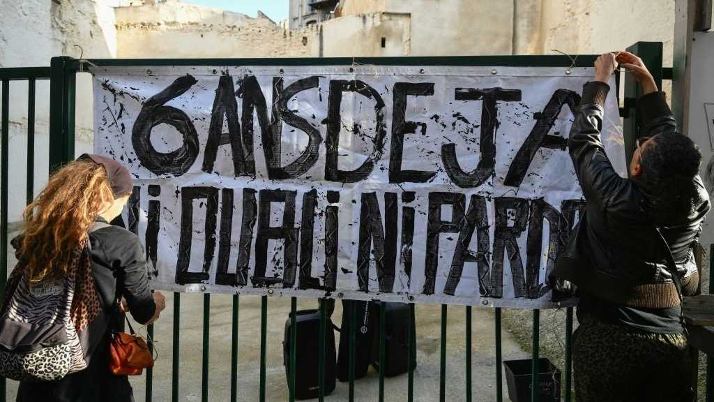 Effondrements rue d'Aubagne à Marseille : des copropriétaires condamnés à de la prison ferme, sursis pour un élu et un expert